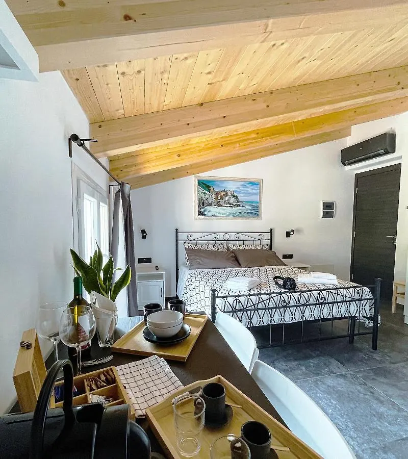 Le Camere Di Paolo Riomaggiore Italy