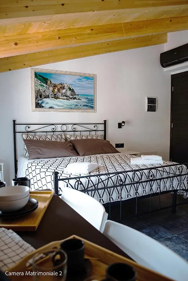 Guest house Le Camere Di Paolo Riomaggiore Italy